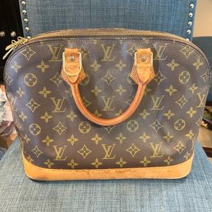 Authentic Louis Vuitton Alma PM handbag purse bag